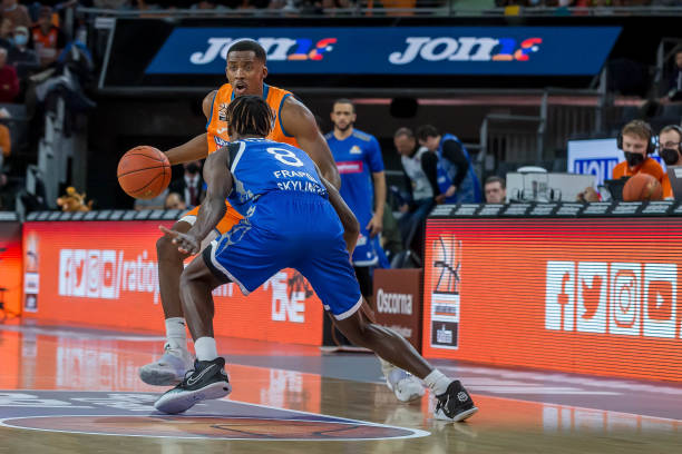 动等待的标 动等待的标