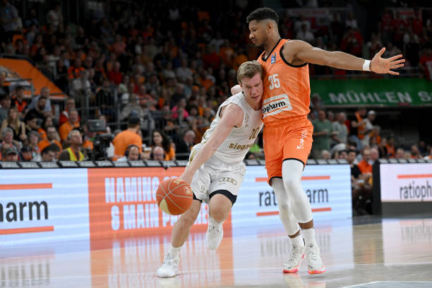 在上半场结 在上半场结