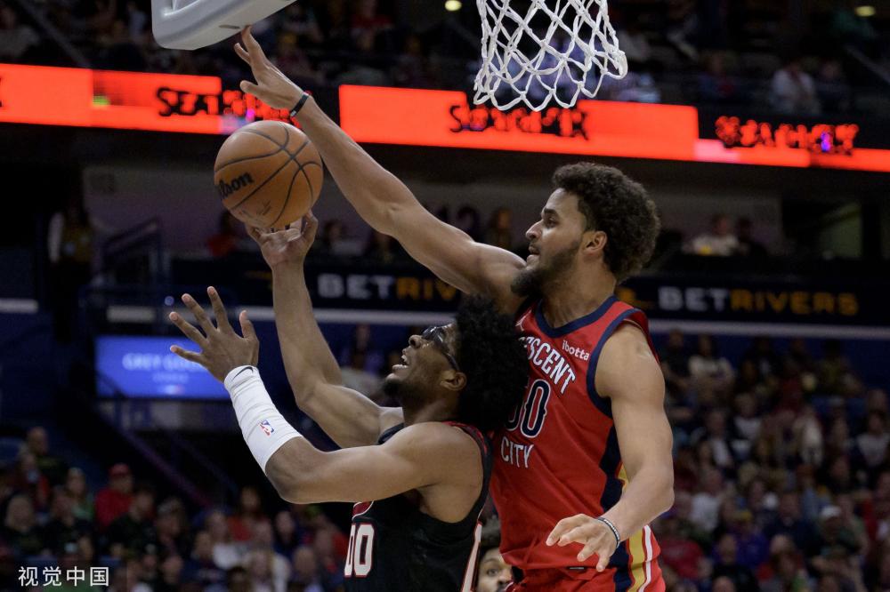 他也展示了 他也展示了