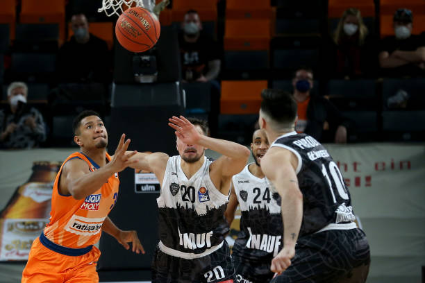 成为当晚的 成为当晚的